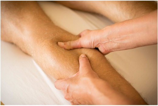 A restorative massage during a guided fasting retreat
